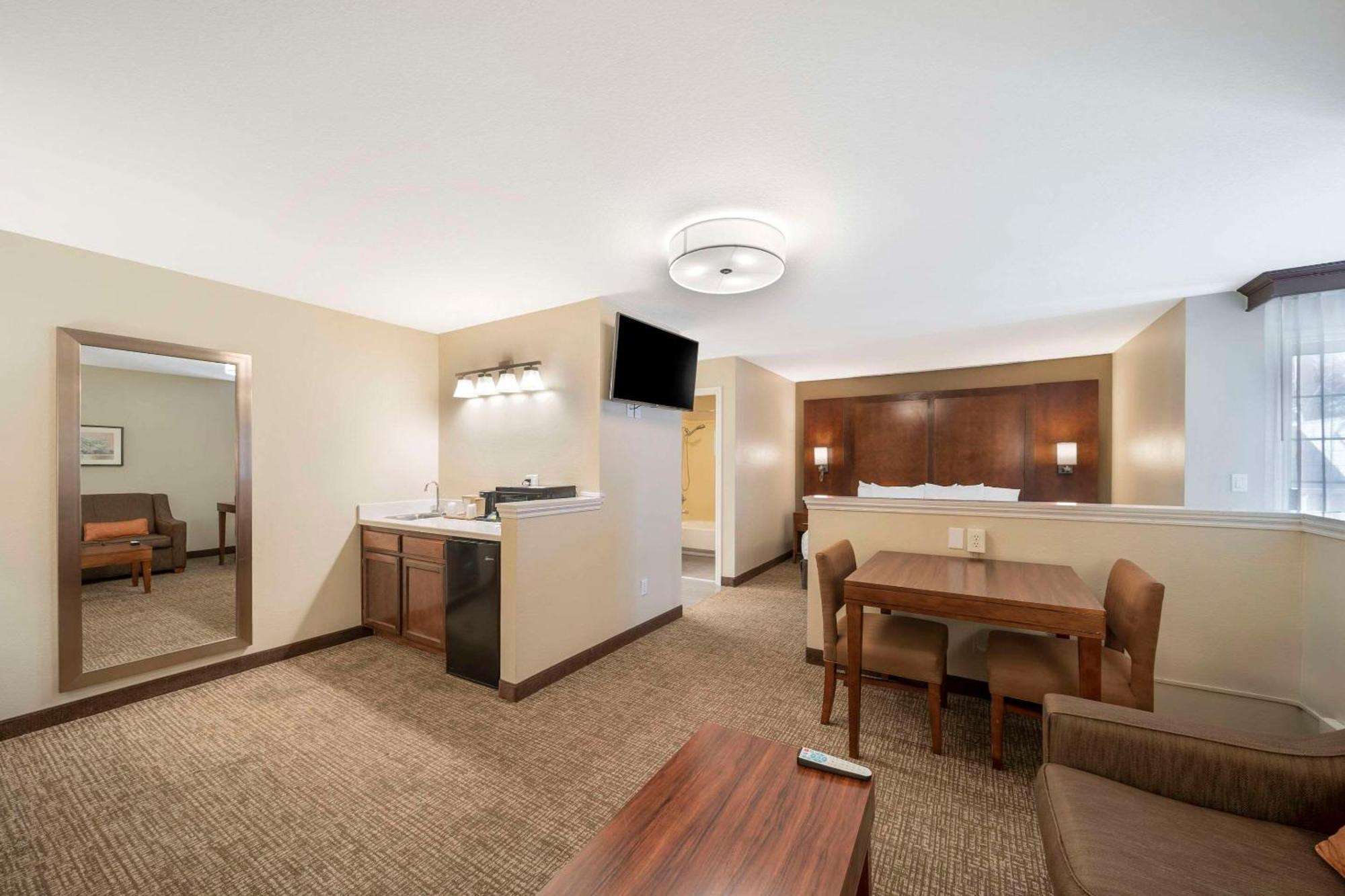 Comfort Suites Red Bluff Near I-5 Exteriör bild