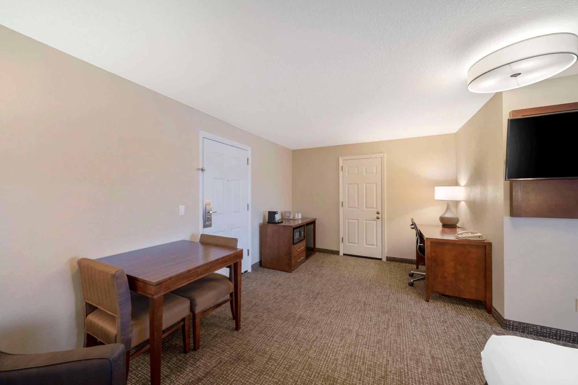 Comfort Suites Red Bluff Near I-5 Exteriör bild