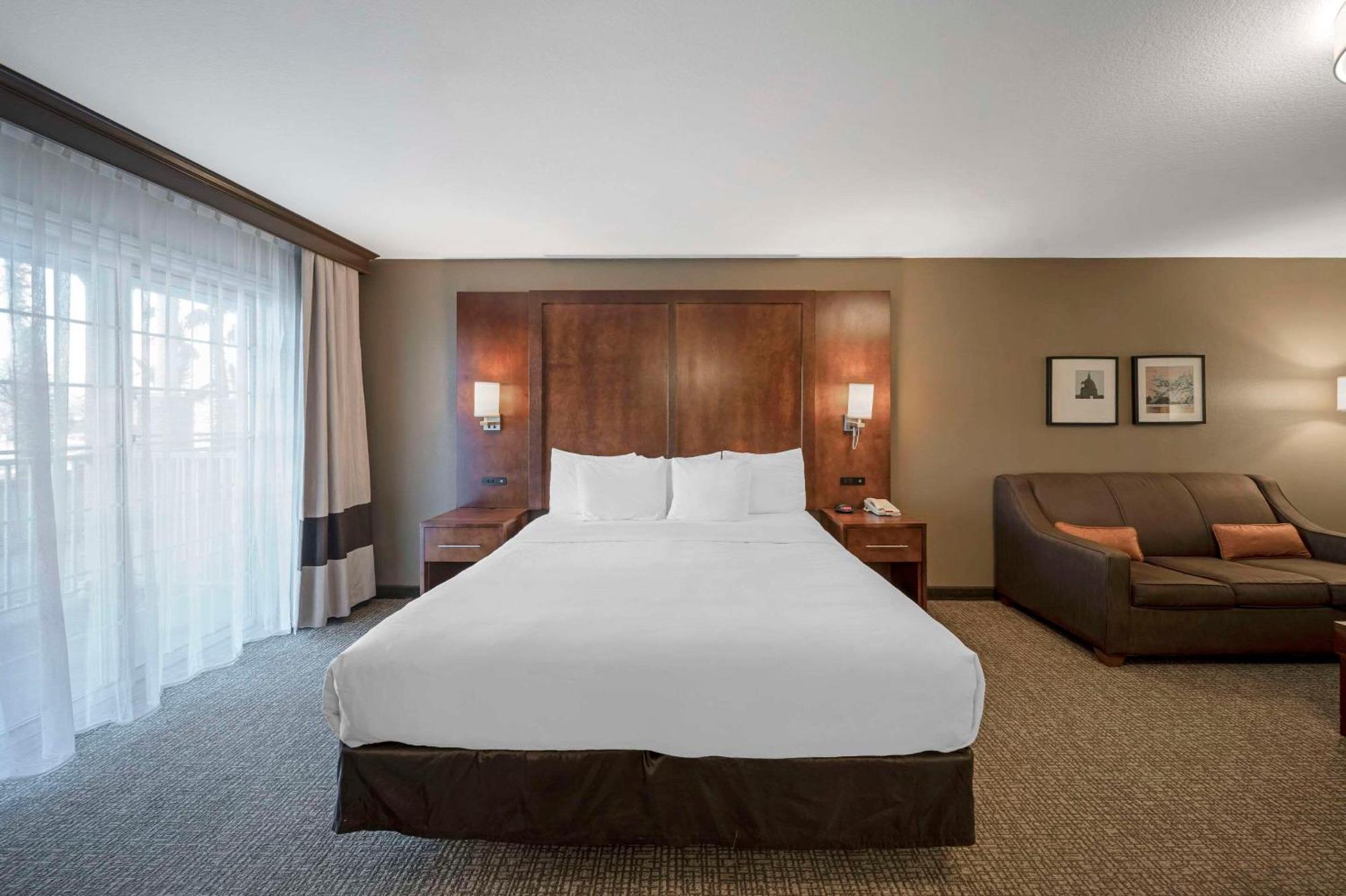 Comfort Suites Red Bluff Near I-5 Exteriör bild
