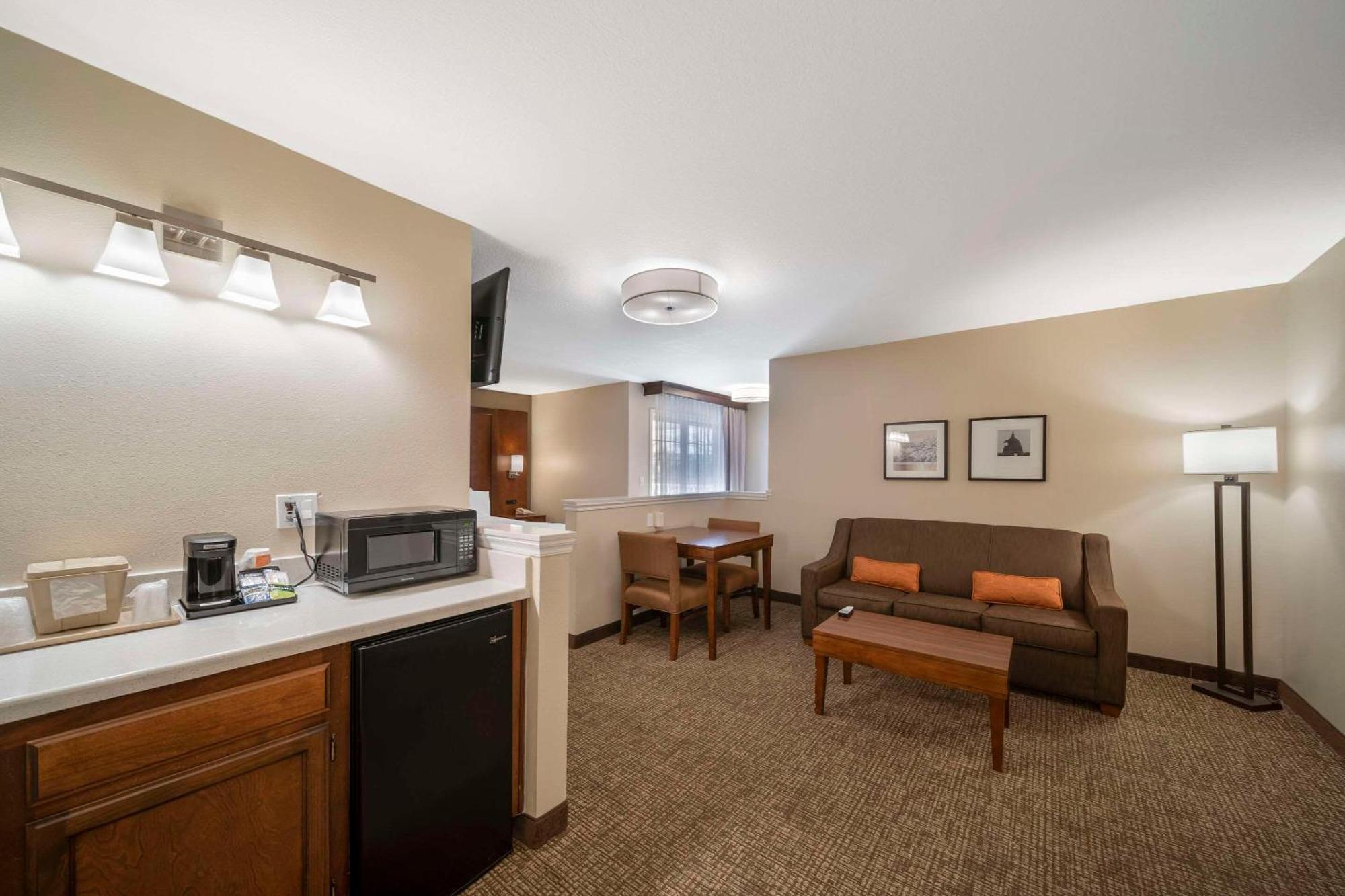 Comfort Suites Red Bluff Near I-5 Exteriör bild